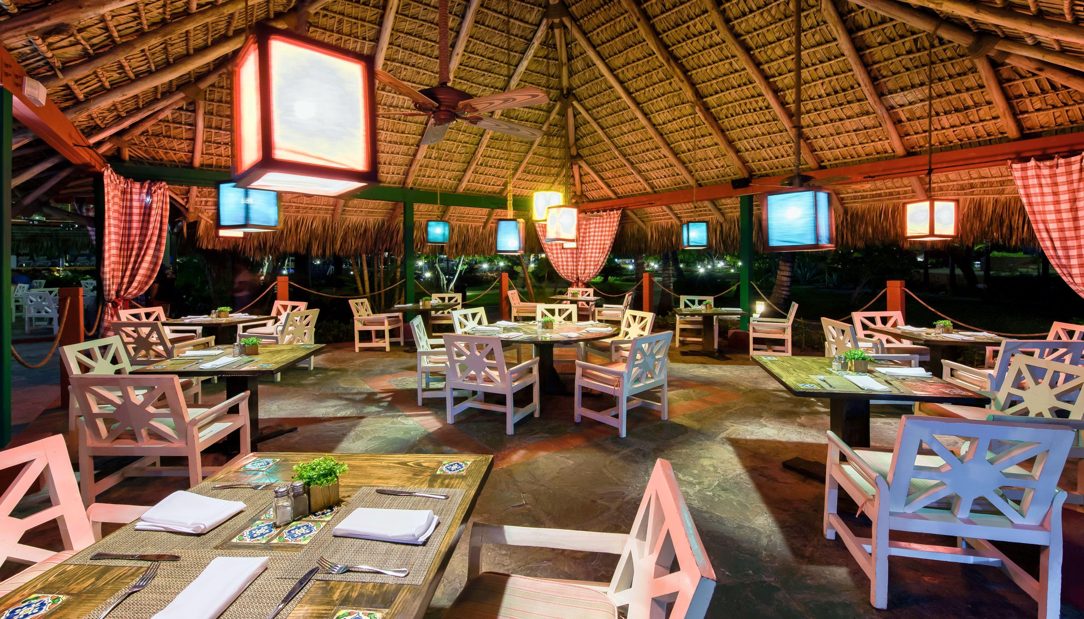 Catalonia Royal La Romana Adults Only Bayahibe Exterior foto The interior of the restaurant