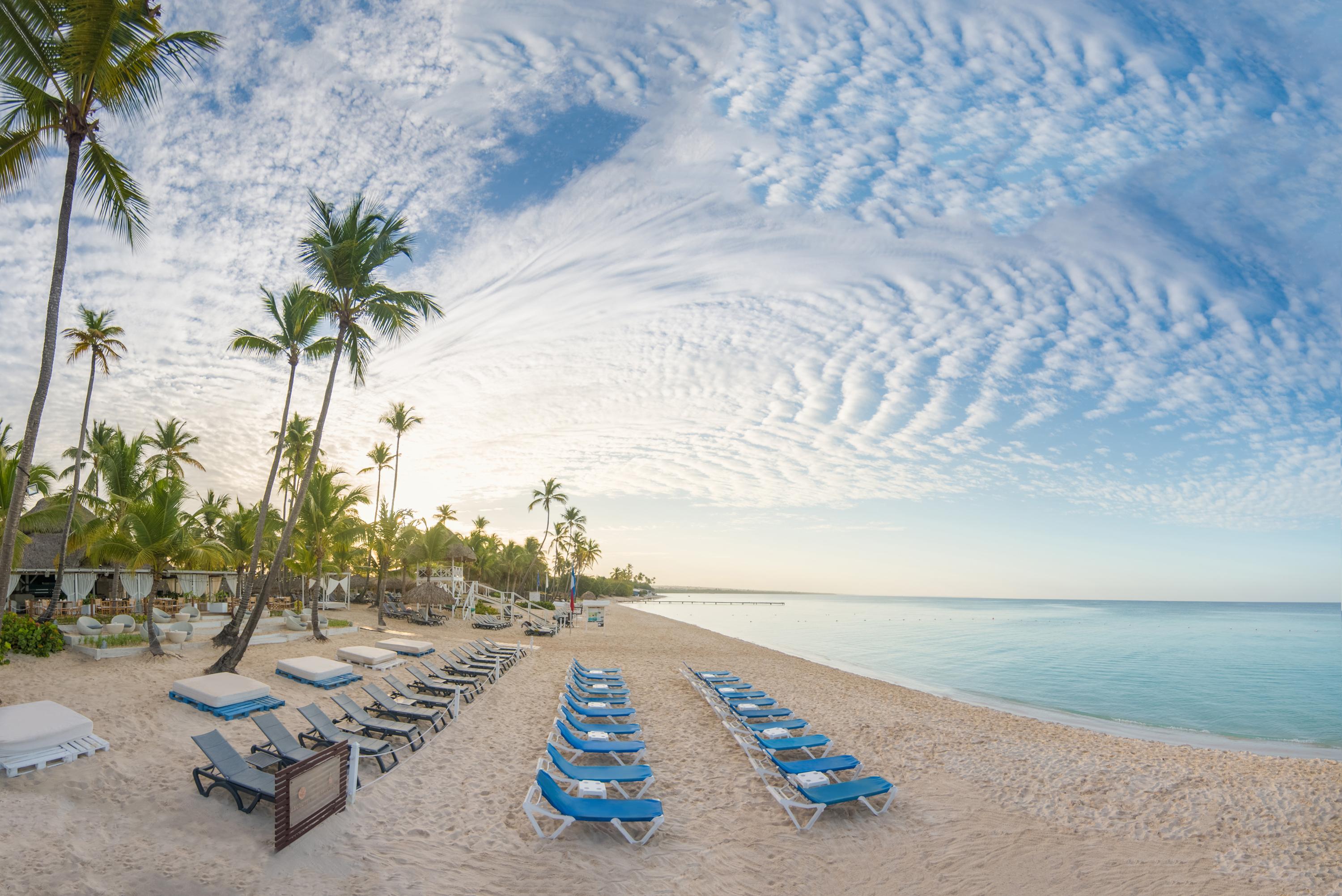 Catalonia Royal La Romana Adults Only Bayahibe Exterior foto Beach at the Hard Rock Hotel