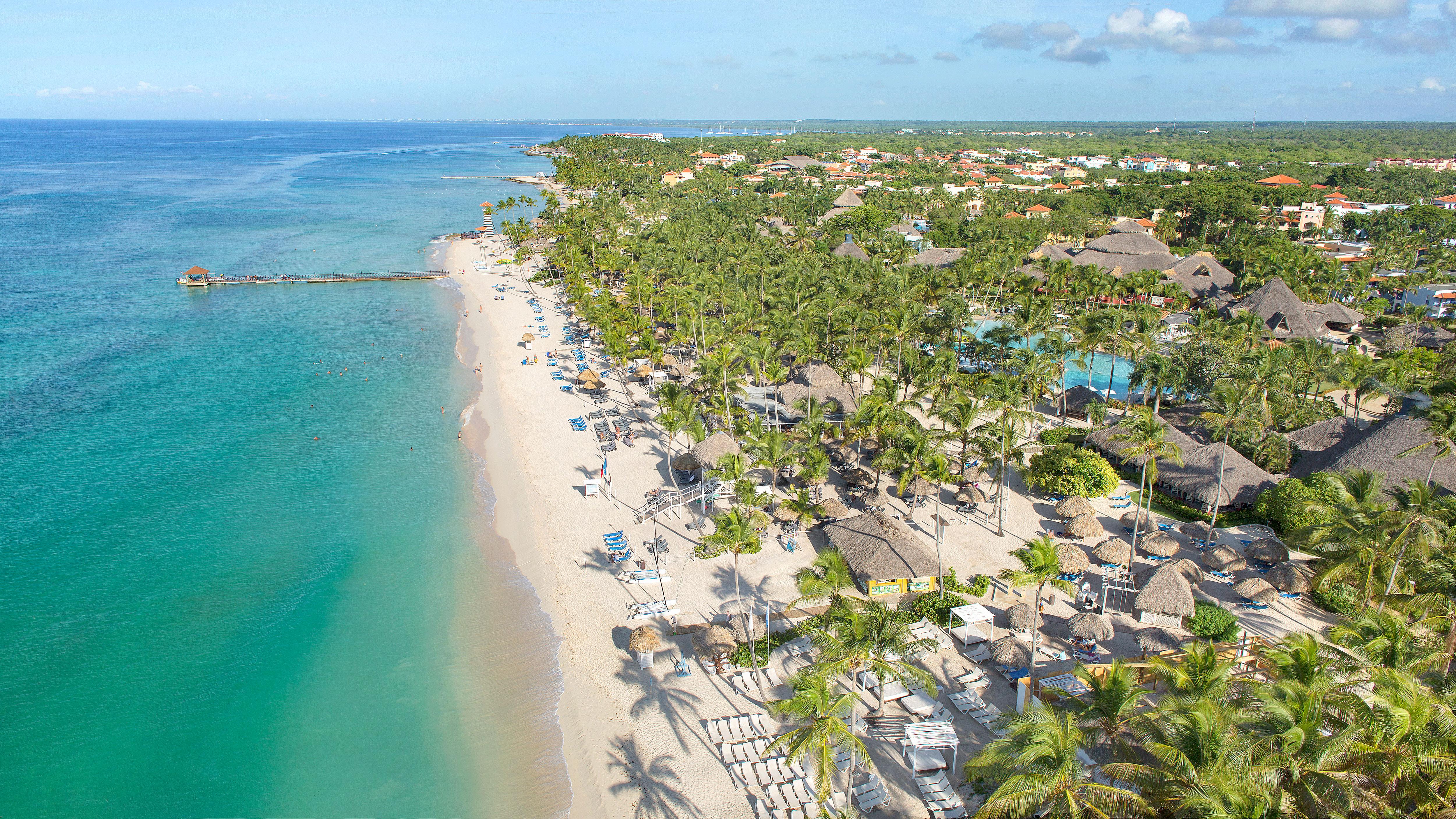 Catalonia Royal La Romana Adults Only Bayahibe Exterior foto Aerial view of Punta Cana