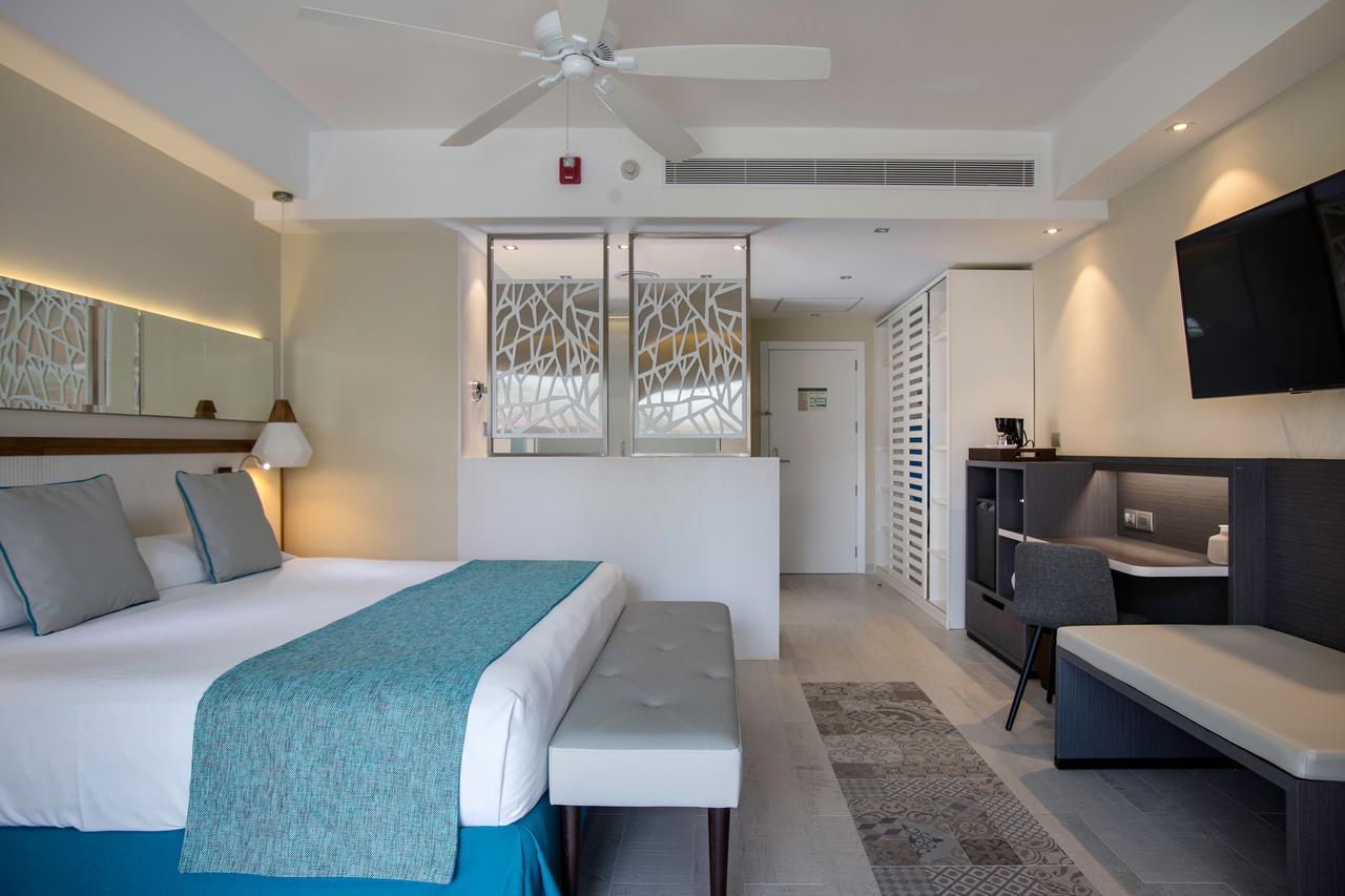 Catalonia Royal La Romana Adults Only Bayahibe Exterior foto Junior Suite